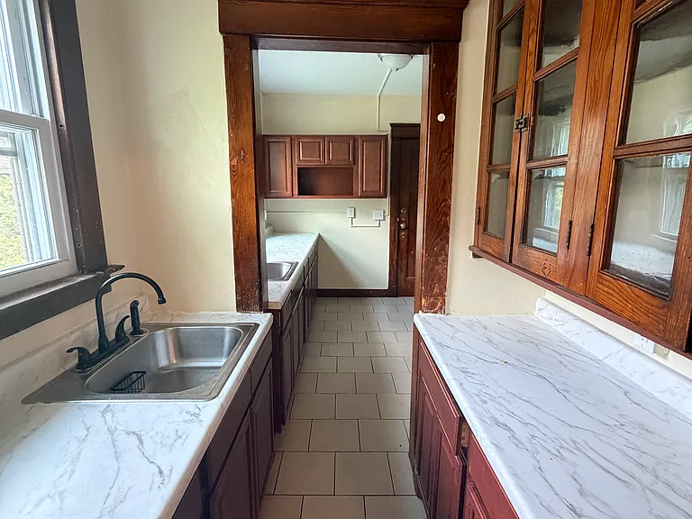 390 Ellsworth Ave #2 — Photo 9