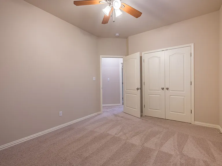 165 Lady Bird Ln — Photo 42