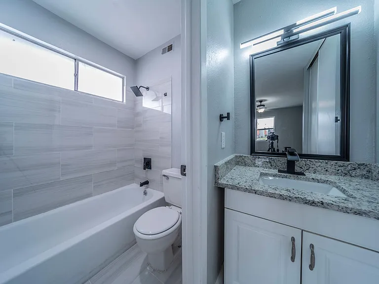 2717 Stonehaven Ct — Photo 17