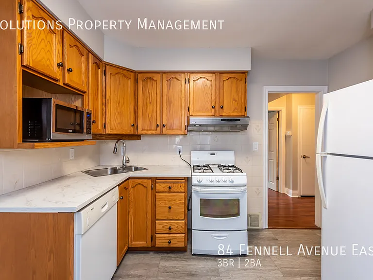 84 Fennell Ave E — Photo 21
