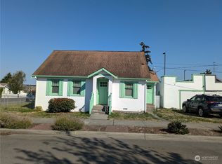 238 N 2nd Ave, Sequim, WA 98382