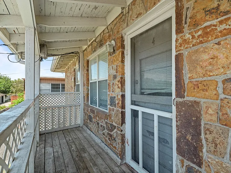 910 Ohio Ave #4 — Photo 12