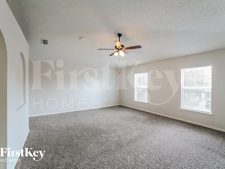 12742 Lake Vista Dr — Photo 10