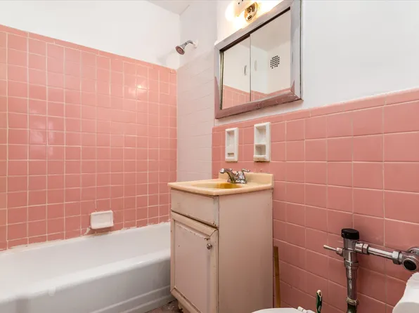 34-43 60th Street 4J image 10 of 11