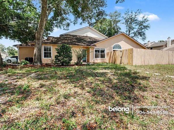 7641 Rain Forest Dr N, Jacksonville, FL 32277