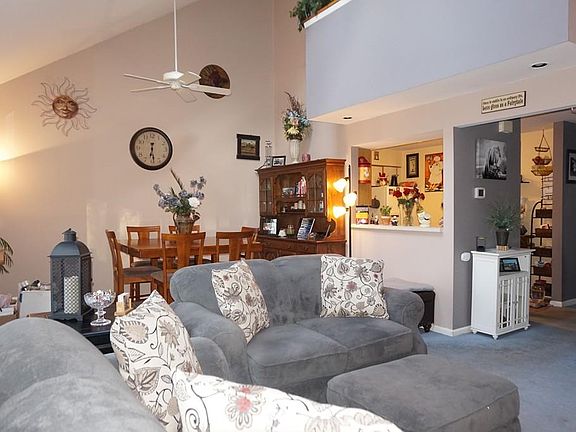 4th image of 535 South St APT 17-1