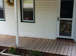 69 Woodlawn Ave, Mountain Top, PA 18707