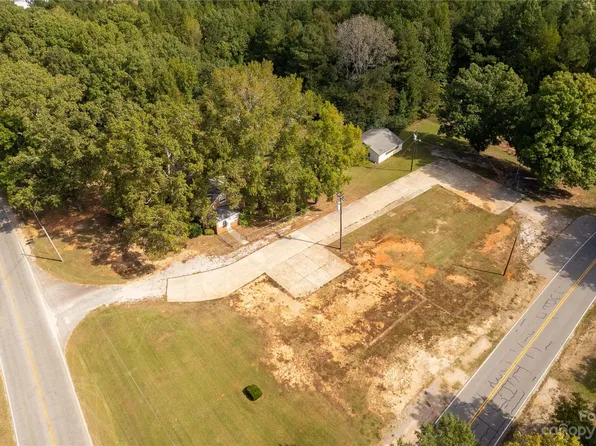 1743 Lynwood Dr, Lancaster, SC 29720