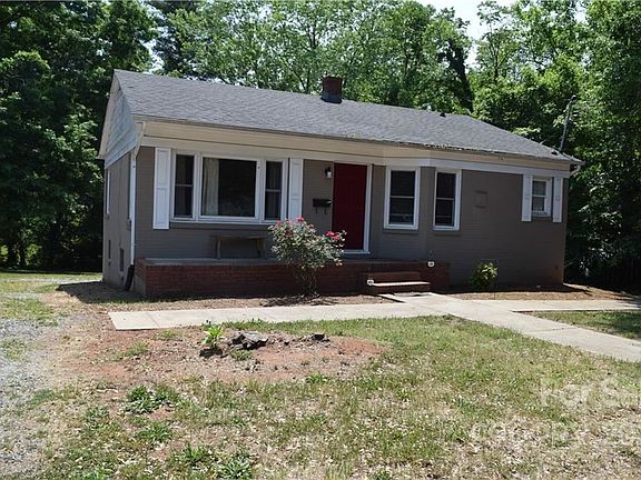 2nd image of 948 4th Street Dr NW