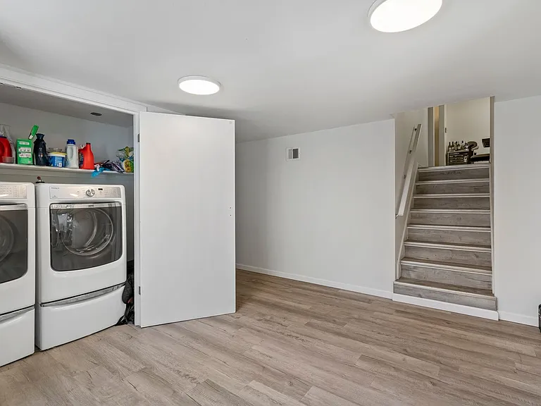 6581 Rosemoor St — Photo 21
