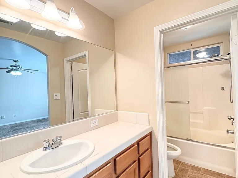 2517 Basque Hills Dr — Photo 10