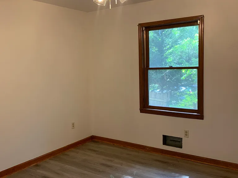 1864 Pleasant Cir — Photo 13
