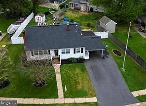 3 Granville Ln — Photo 2