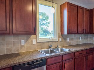 103 S Corkwood Ct, Pickerington, OH 43147