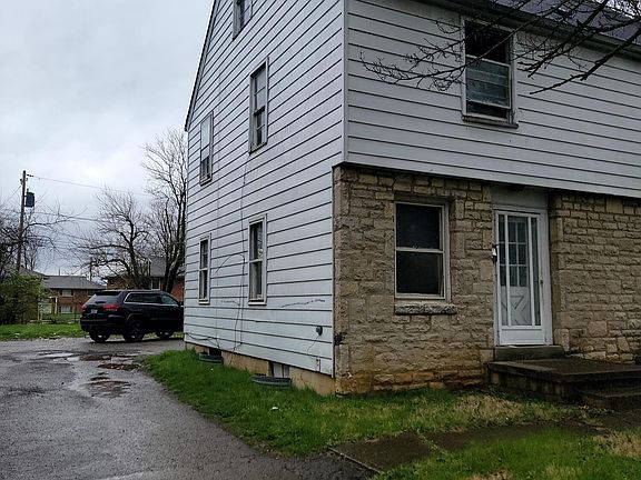 2nd image of 787 Whitethorne Ave #789