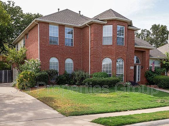 3rd image of 2437 Shetland Dr
