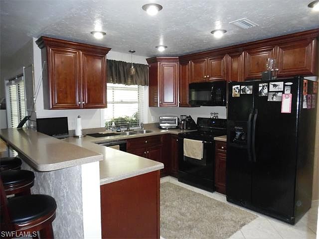 1st image of 515 Henry Ave