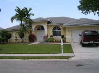 1261 SW 103rd Ave, Pembroke Pines, FL 33025