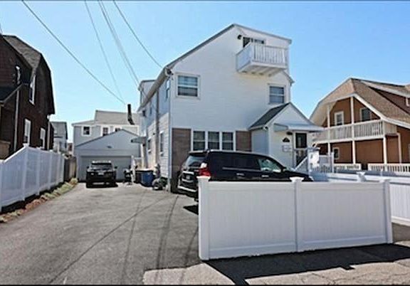 3rd image of 49 Seafoam Ave #2