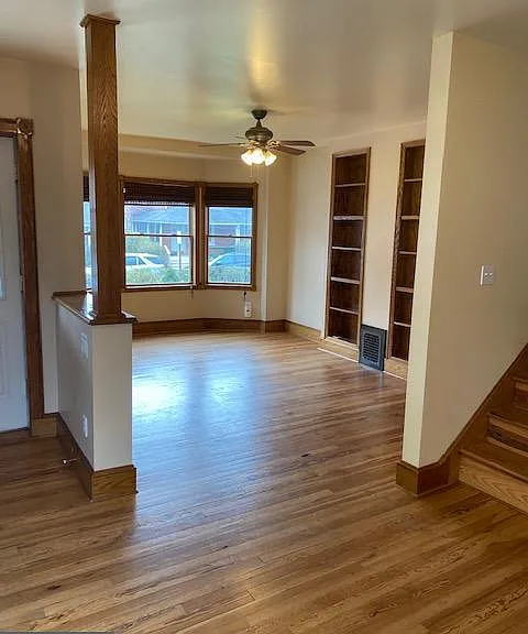 30 Thomas Ave — Photo 2