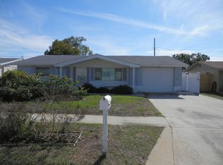 5340 Mosaic Dr, Holiday, FL 34690