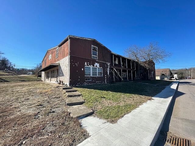 2nd image of 404 School Street