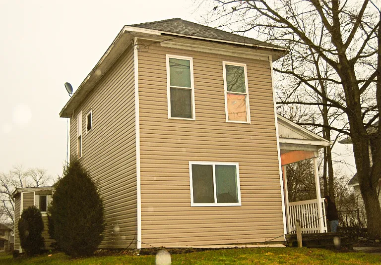 84 Curtis Ave — Photo 1