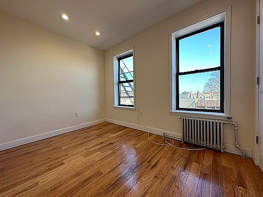 5th image of 24 Rogers Ave #3