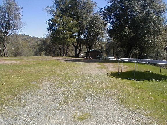 5th image of 16341 Mount Whitney Dr