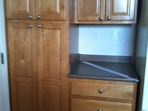 KITCHEN STORAGE. ALL PLUGS ARE 3 PRONG.