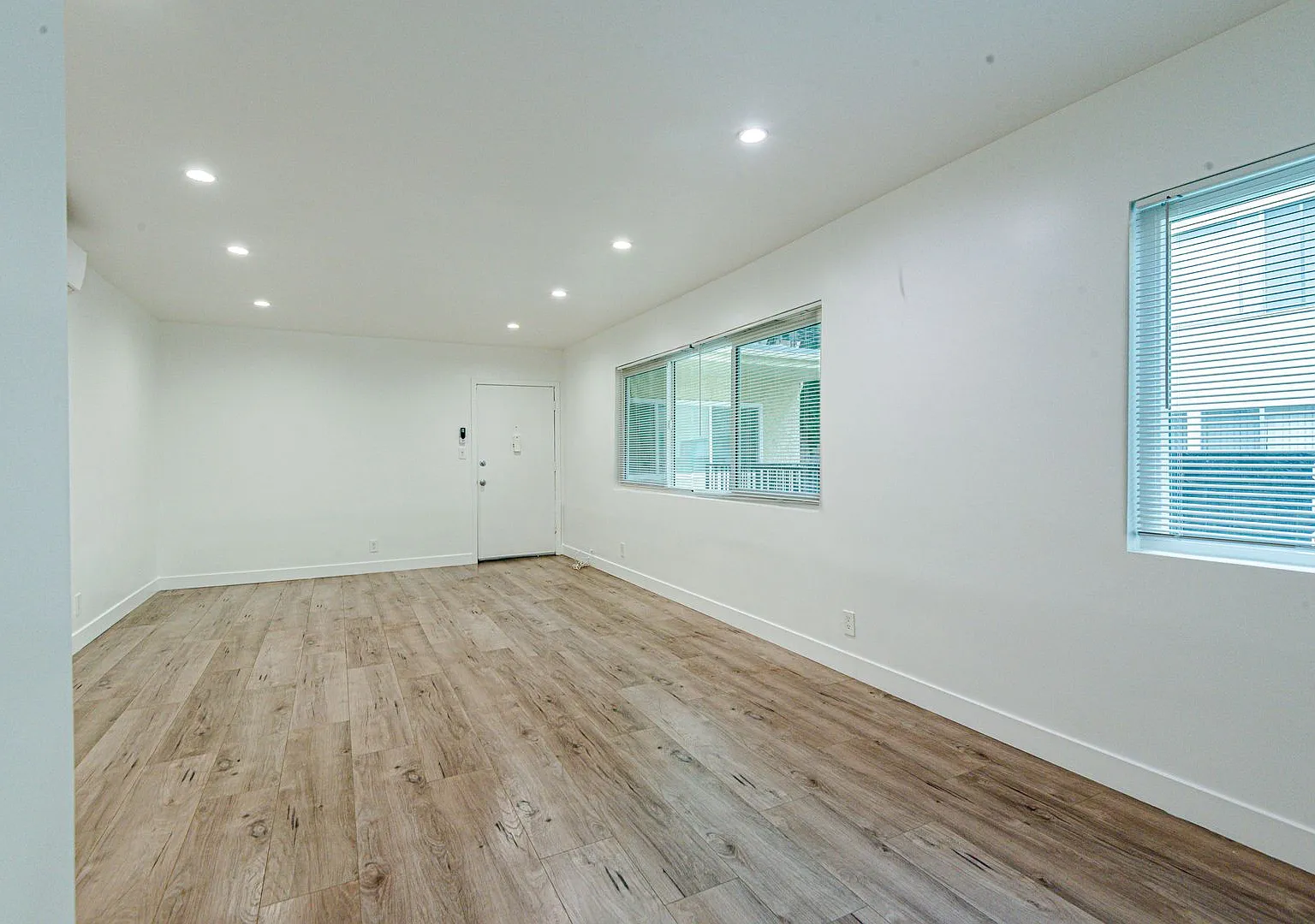 4324 Ventura Canyon Ave (near Ventura Blvd) Gem — Photo 4