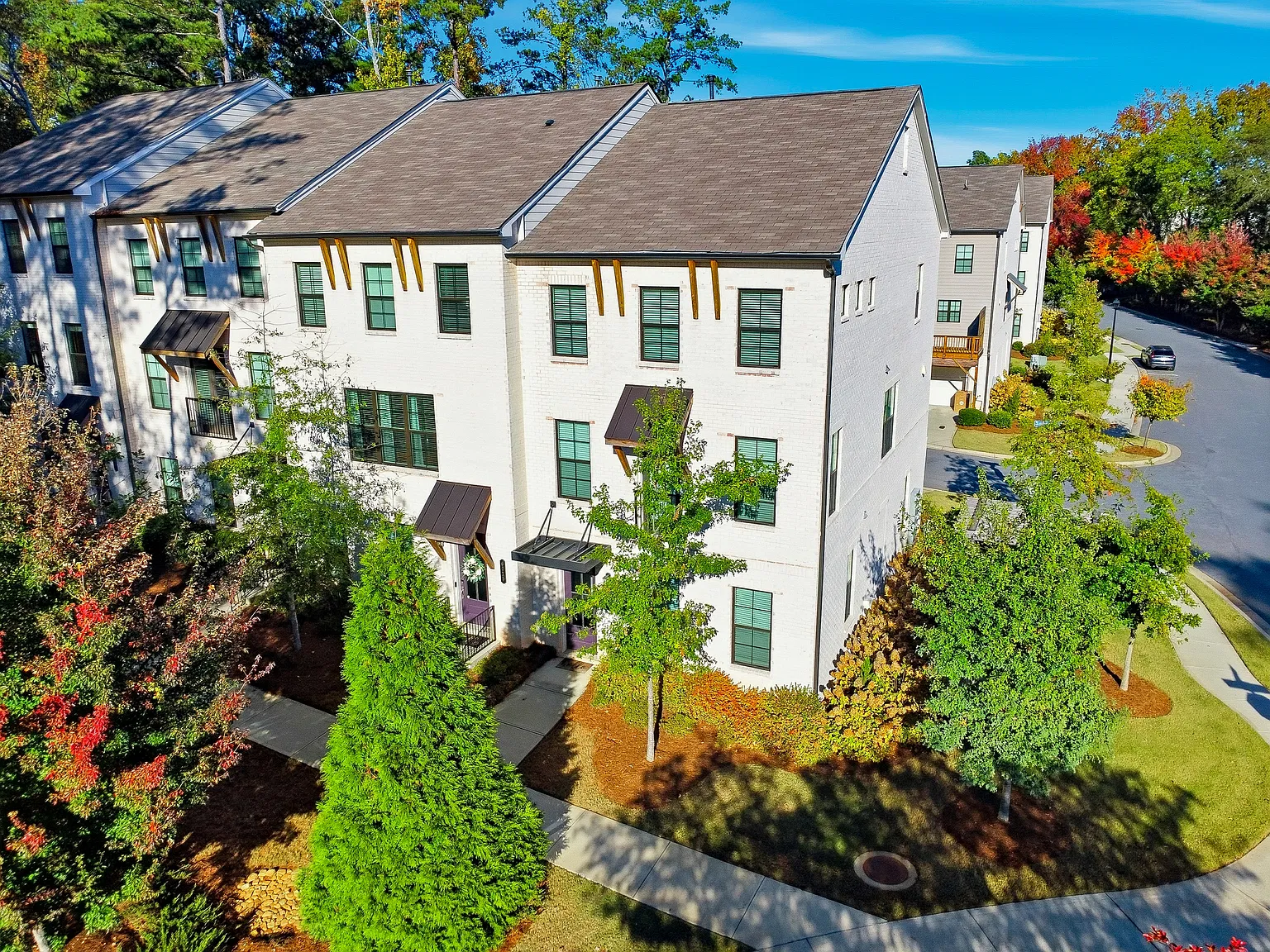 4 bed, 3.5 bath, 2295 sqft, $3,500 — Photo 1