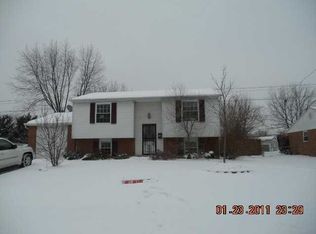 226 Southerly Hills Dr, Englewood, OH