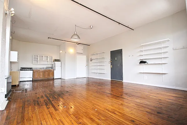 Rented by Rental Solutions Inc | media 44