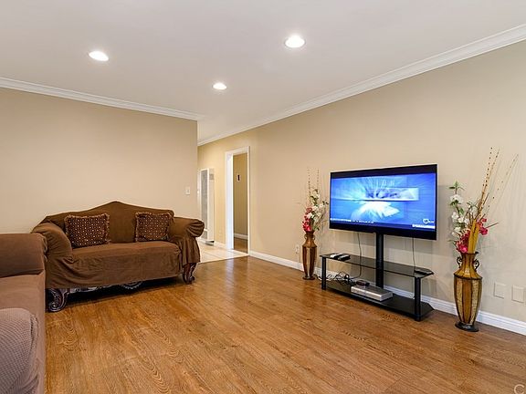 2nd image of 1541 E La Palma Ave #8