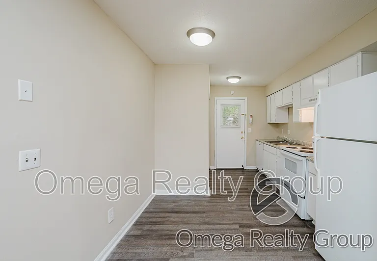 Lakeridge Apartments — Photo 25