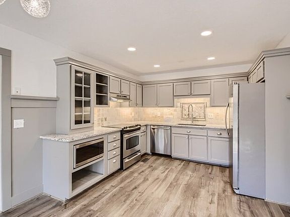 4th image of 109 Hermitage Dr