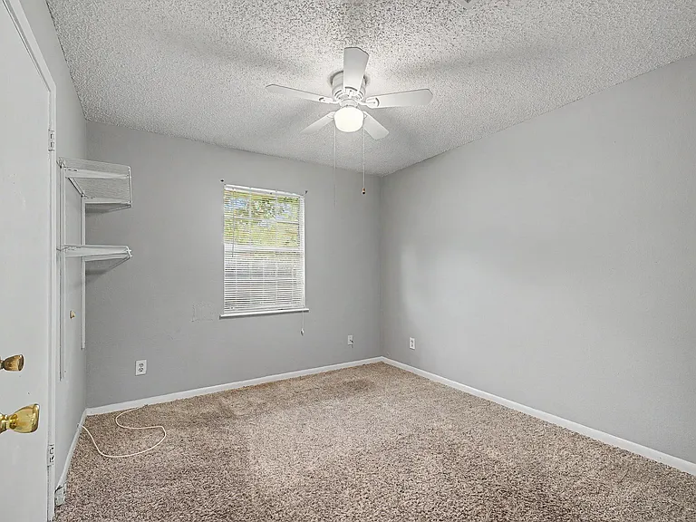 7231 Chapel St — Photo 22