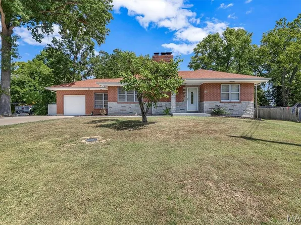 634 N Virginia Ave, Eureka, MO 63025