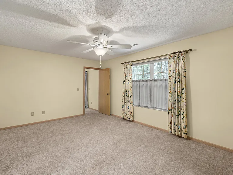 1685 Riva Ridge Dr — Photo 11