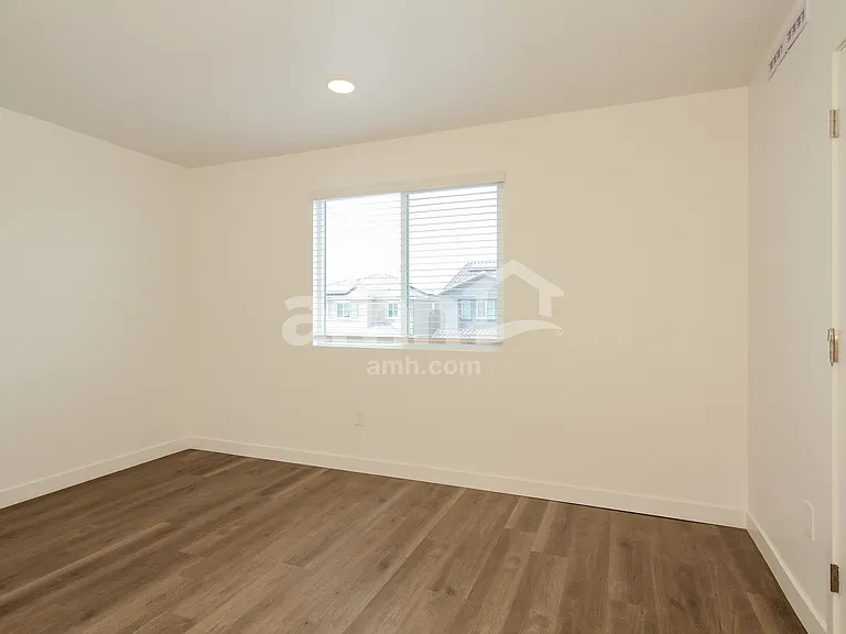 12631 W Flynn Ln — Photo 13