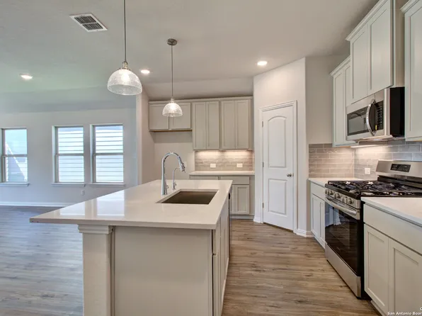 2054 Chelsea Grove, New Braunfels, TX 78130