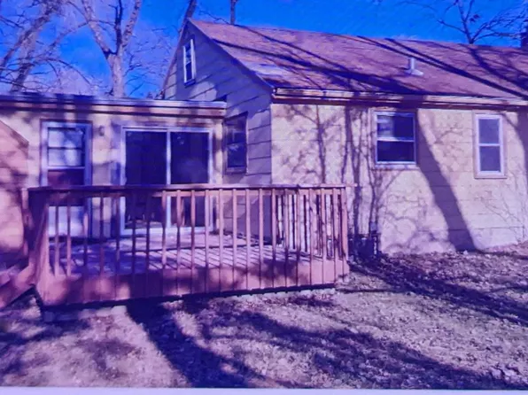 2649 15th St NW, New Brighton, MN 55112