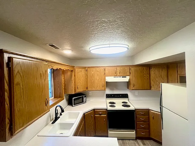 135 S Amy Ln — Photo 8