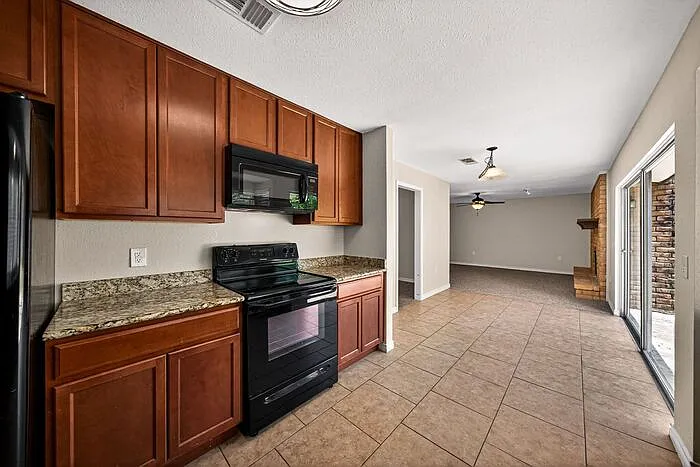 6222 Fort Maddin St — Photo 13