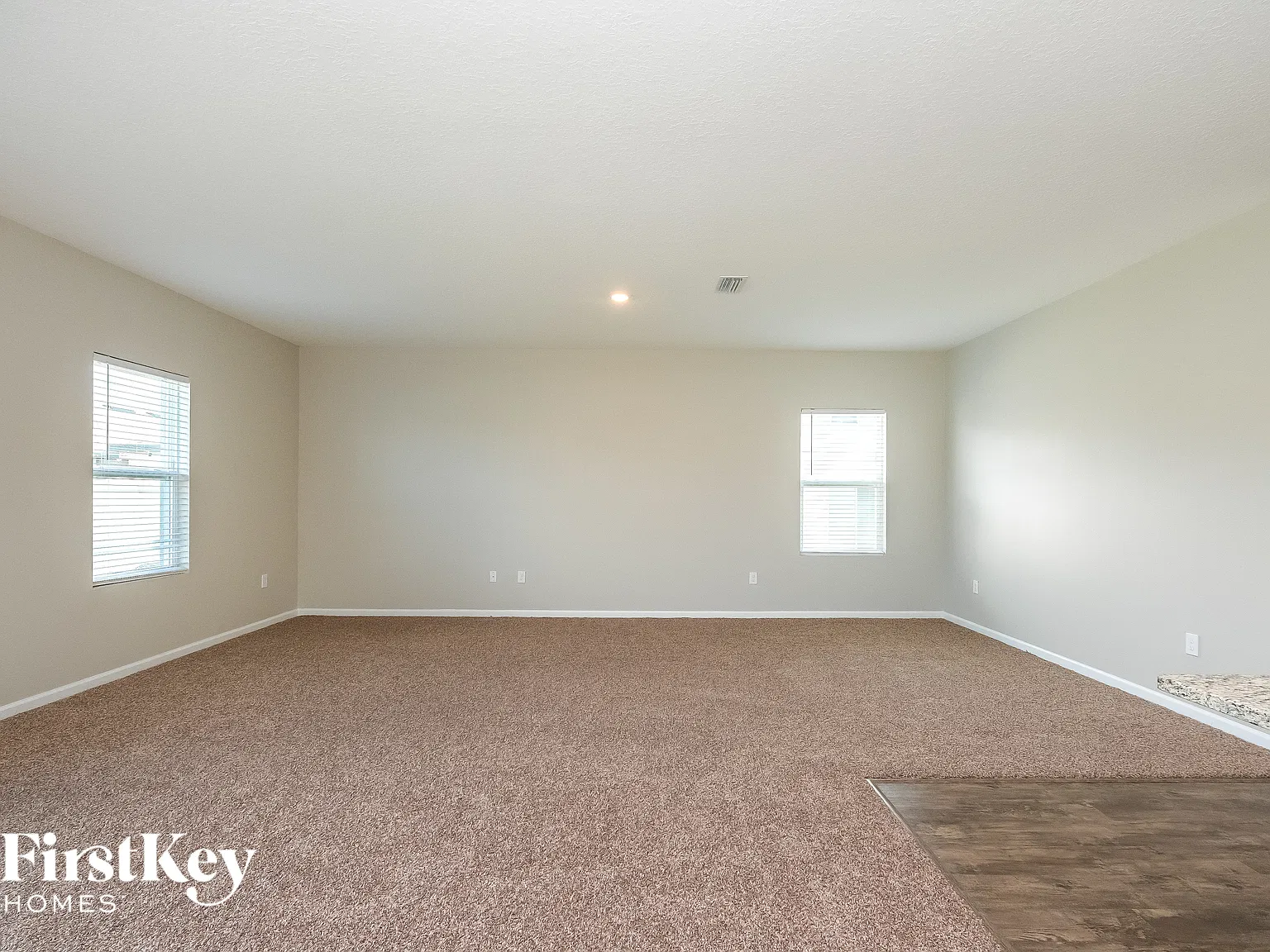 4 bed, 2.0 bath, 1926 sqft, $2,515 — Photo 2