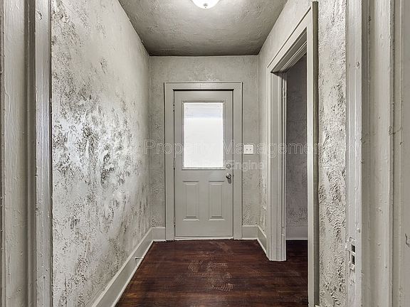 3rd image of 2612 N Fonshill Ave