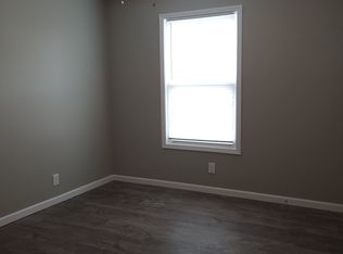 2006 Grant St, Bettendorf, IA