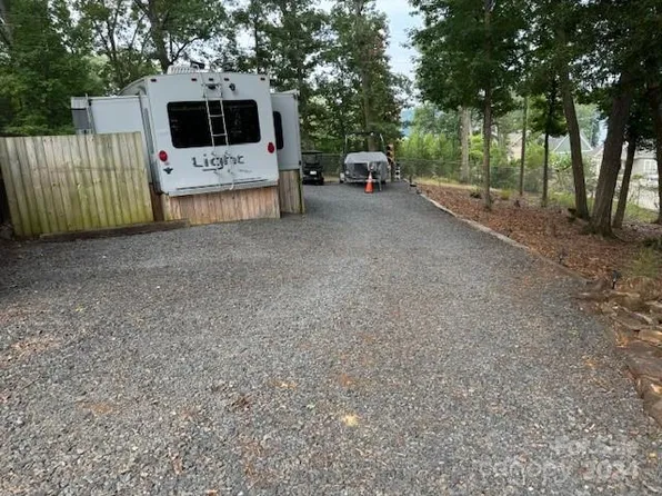 111 Holly Cove Trl, Mount Gilead, NC 27306