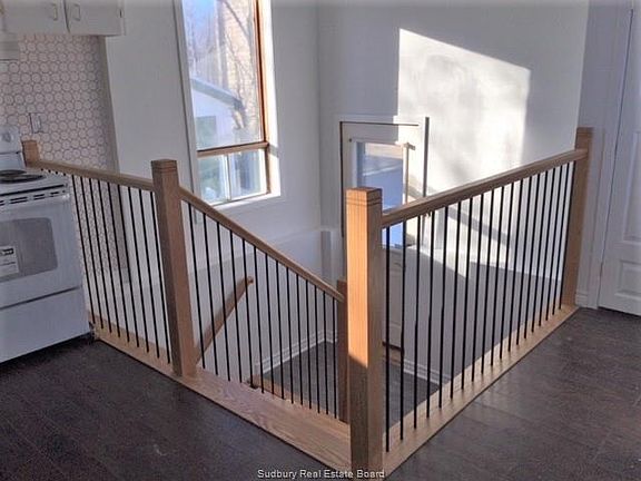 3rd image of 2055 Bancroft Dr